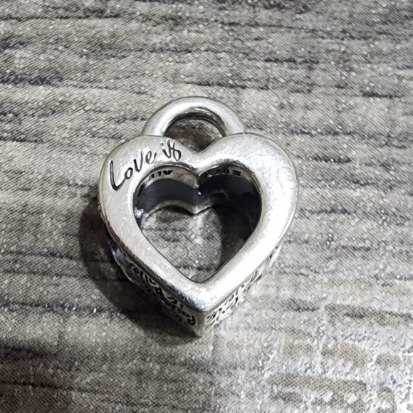Pandora Silver Heart Charm - Picture 1 of 7